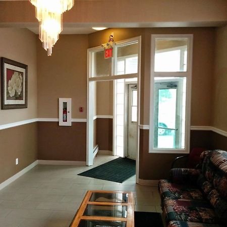 Bonnyville Hotel 외부 사진