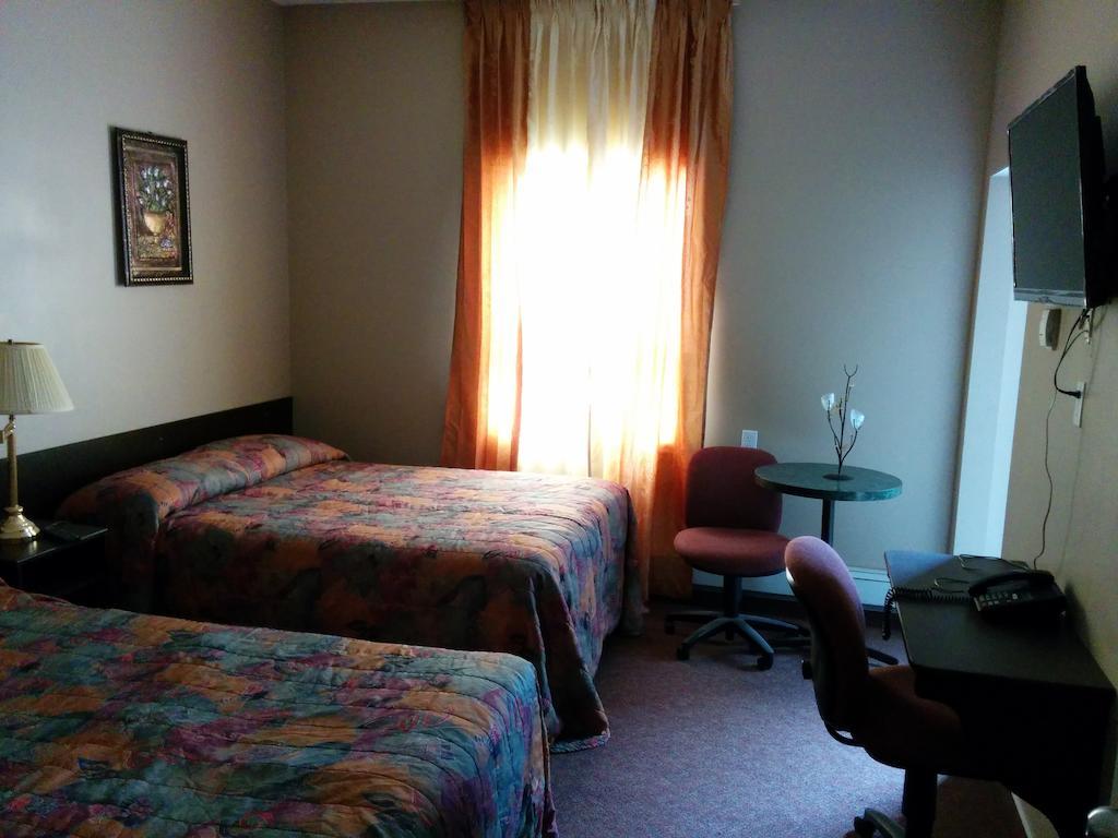 Bonnyville Hotel 객실 사진