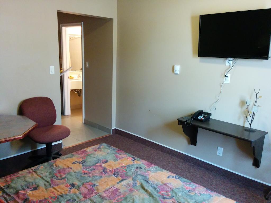 Bonnyville Hotel 외부 사진