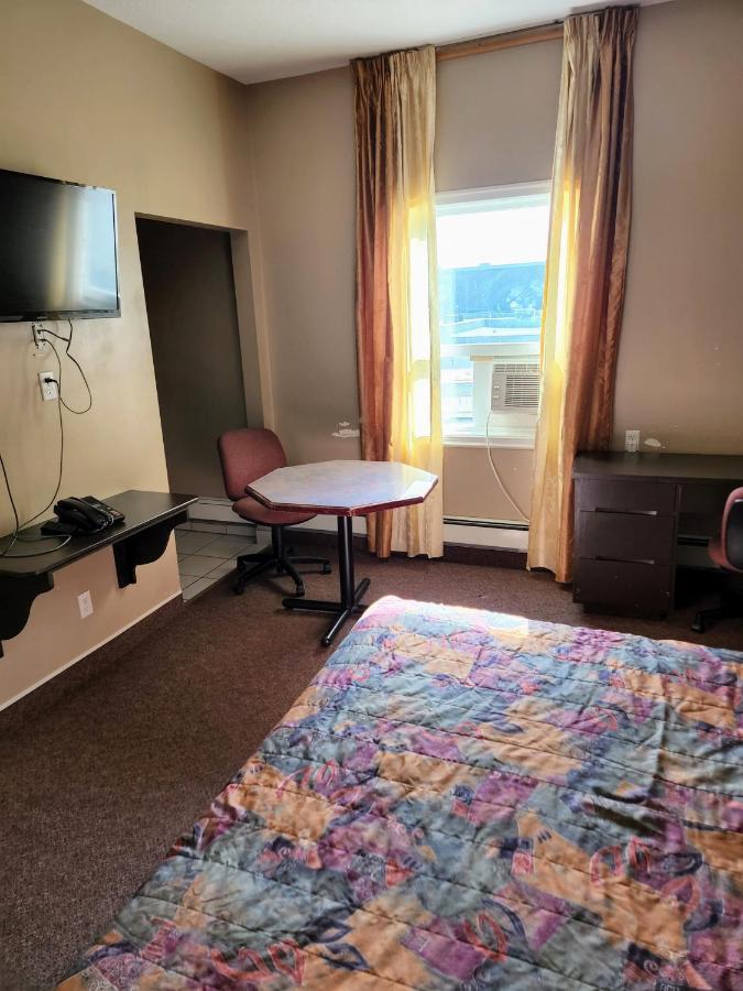 Bonnyville Hotel 외부 사진