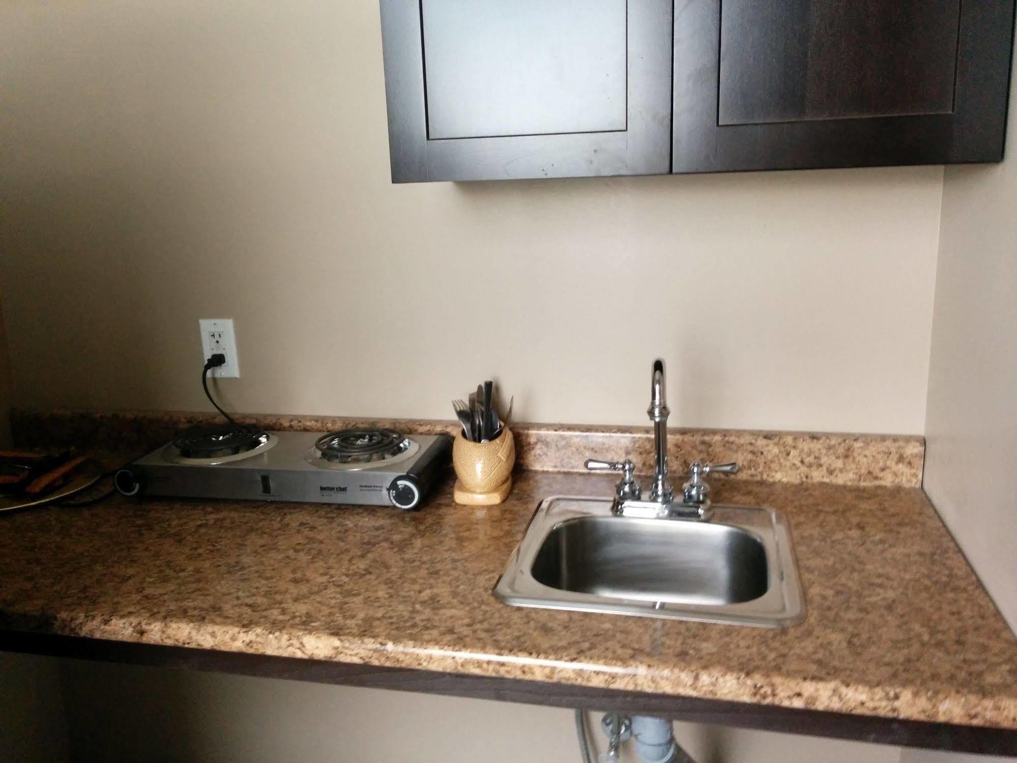 Bonnyville Hotel 외부 사진